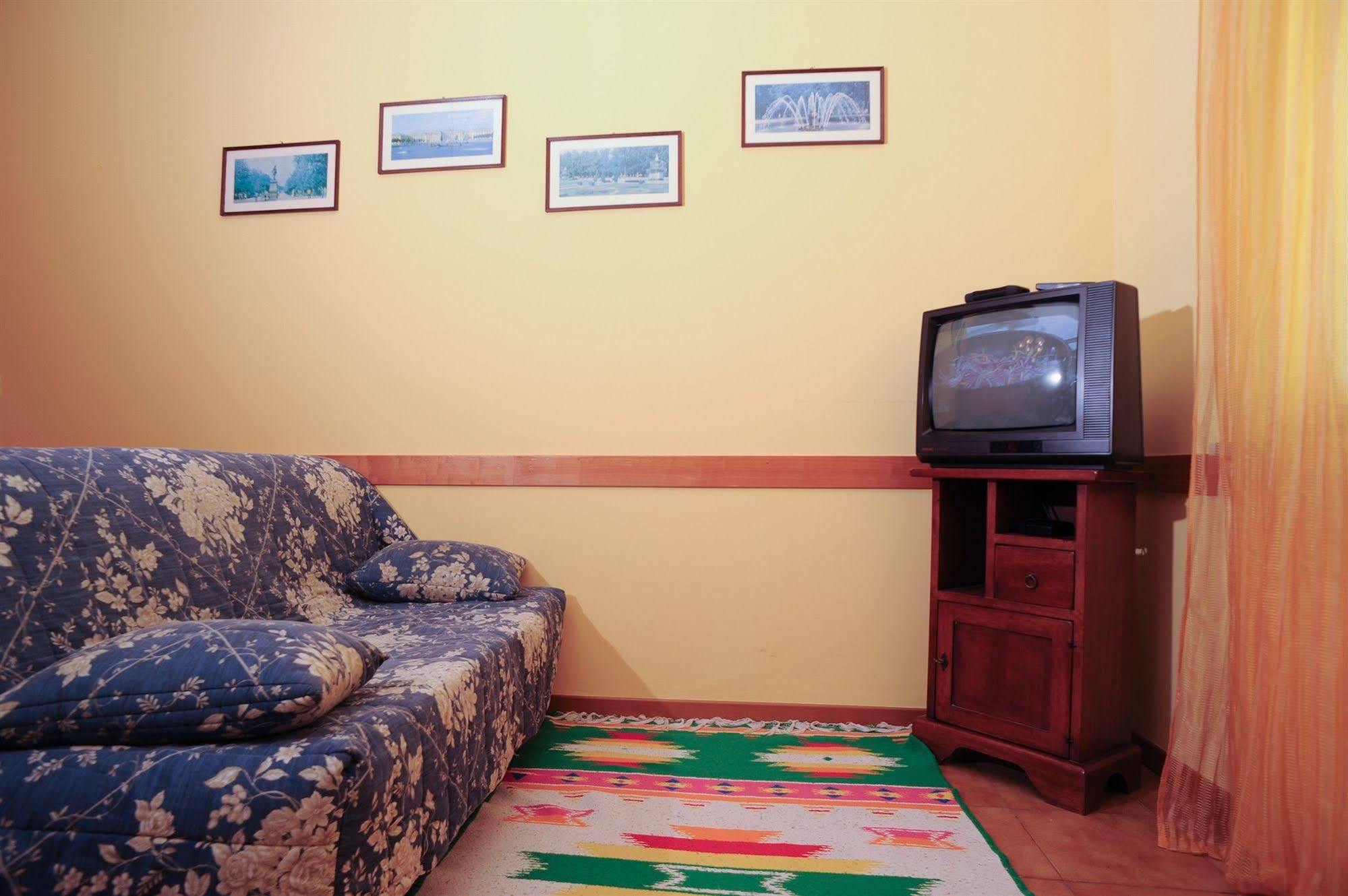 Agriturismo La Mora Ассізі Екстер'єр фото