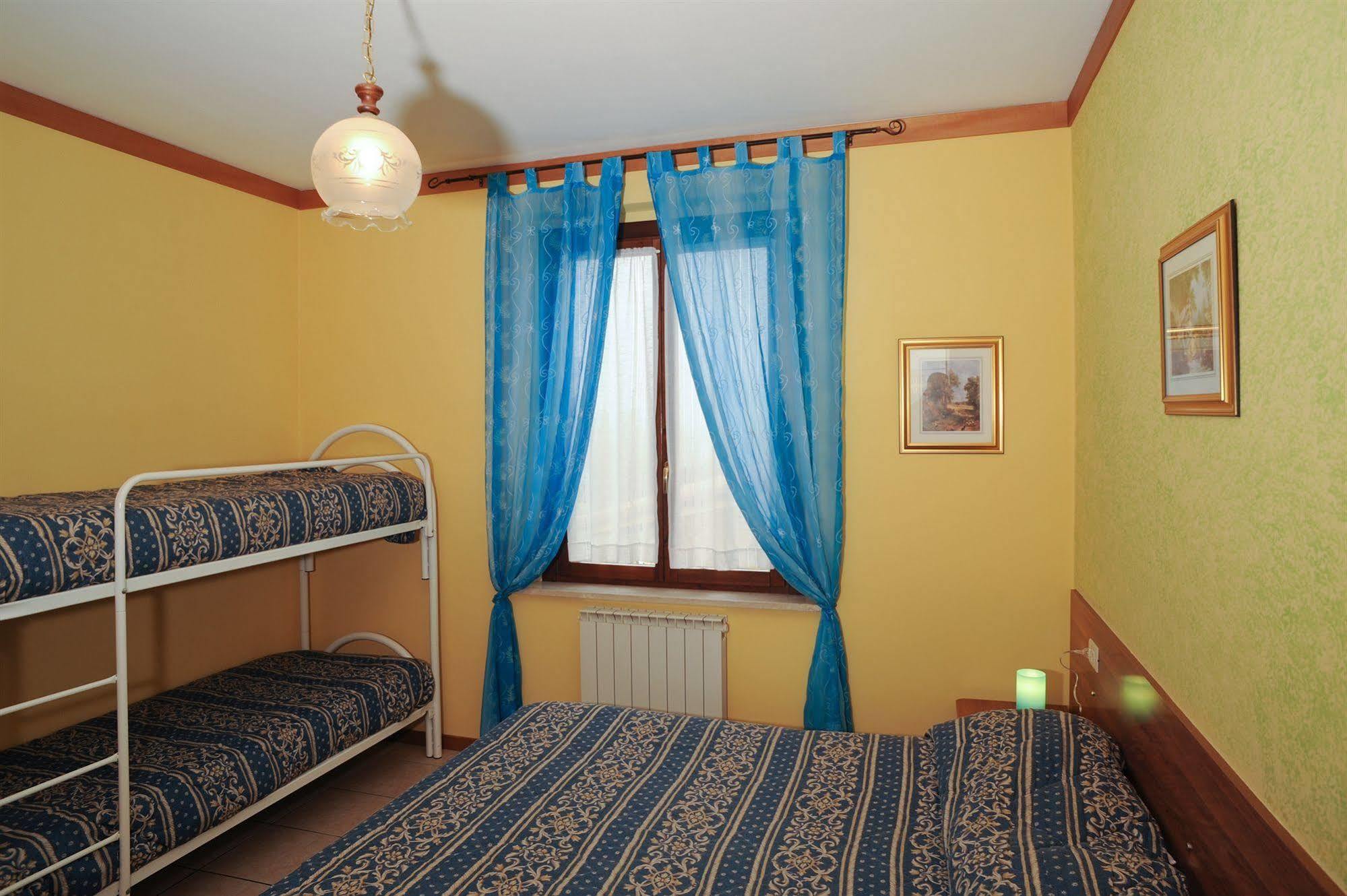 Agriturismo La Mora Ассізі Екстер'єр фото